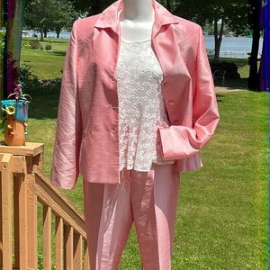 NWT Larry Levine stunning satin suit 16